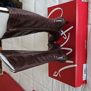 IMPO Coffee Crocodilian Stretch Boot